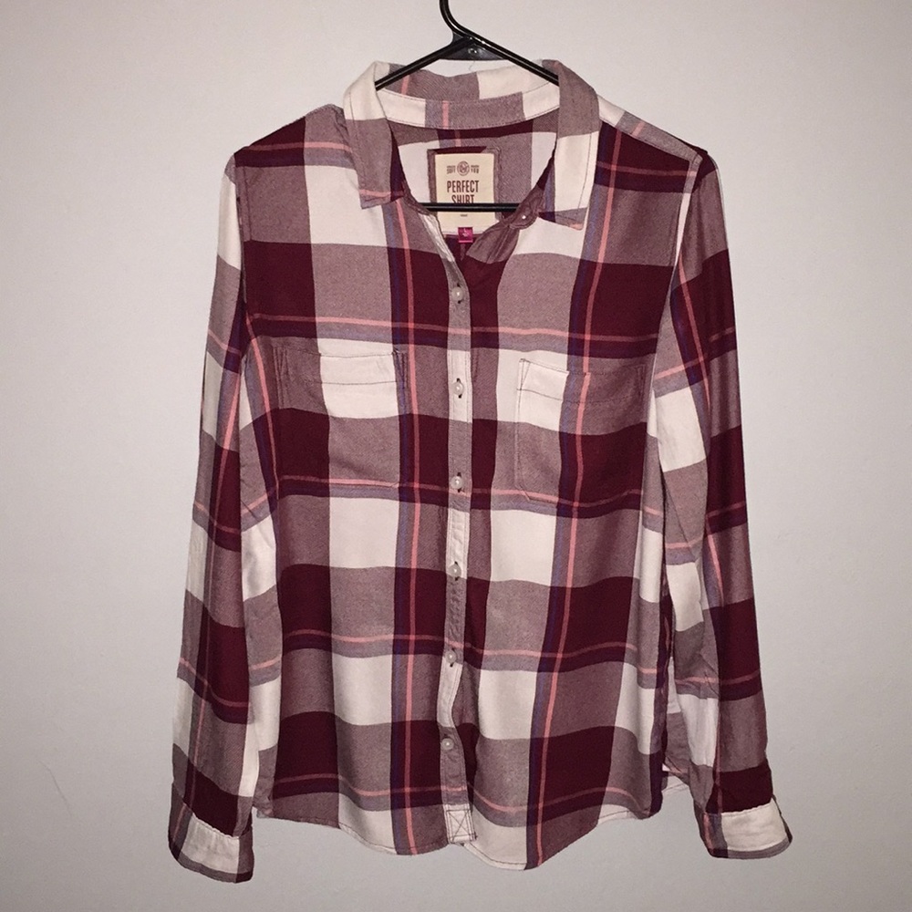 maroon flannel shirt